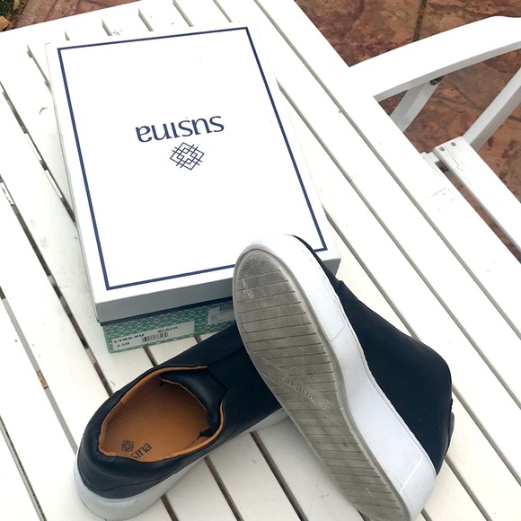 EUC. Susina Slip ons. Worn 3x. Im a size 9 in slip-ons I guess. - Picture 6 of 12